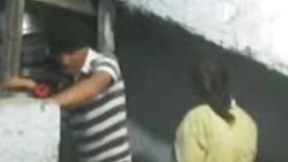 जूली फुल सेक्सी हिंदी मूवी किनारे गुदगुदी 720p