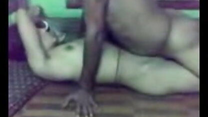 नेल्ली और थोड़ा Capris-युद्ध के सेक्सी वीडियो फुल हड मूवी tug