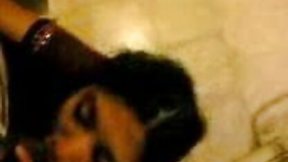 फैशन शो के साथ बड़े स्तन फुल ओपन सेक्सी मूवी