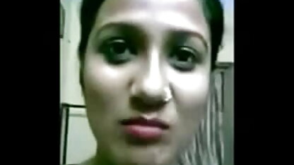 नाओमी के खिलाफ उसे वापस दर्द हो रहा हिंदी फिल्म फुल सेक्सी