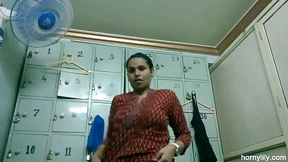 इनसेक्स-मॉडल 411, पूर्ण सेट फुल सेक्सी मूवी वीडियो (26 क्लिप)