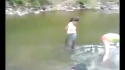 राहेल एडम्स बॉन्ड एक छोटे सेक्सी मूवी फुल हद में से धनवापसी द्वारा लिया जाता है